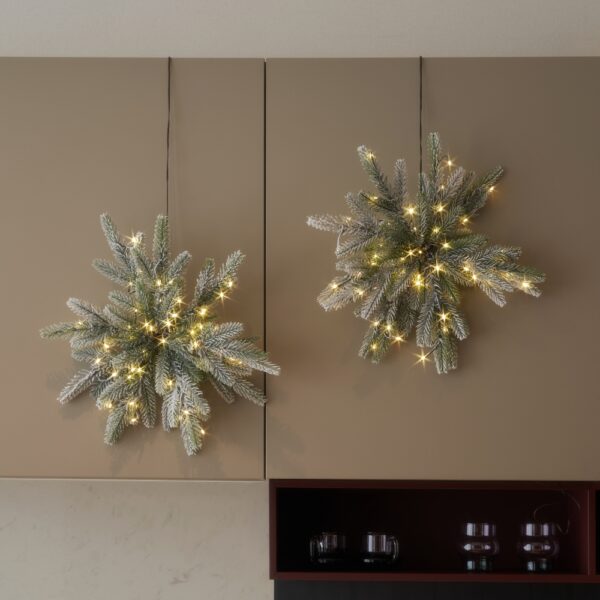 Dusted Pine Snow Flake Lights 17IN 60L